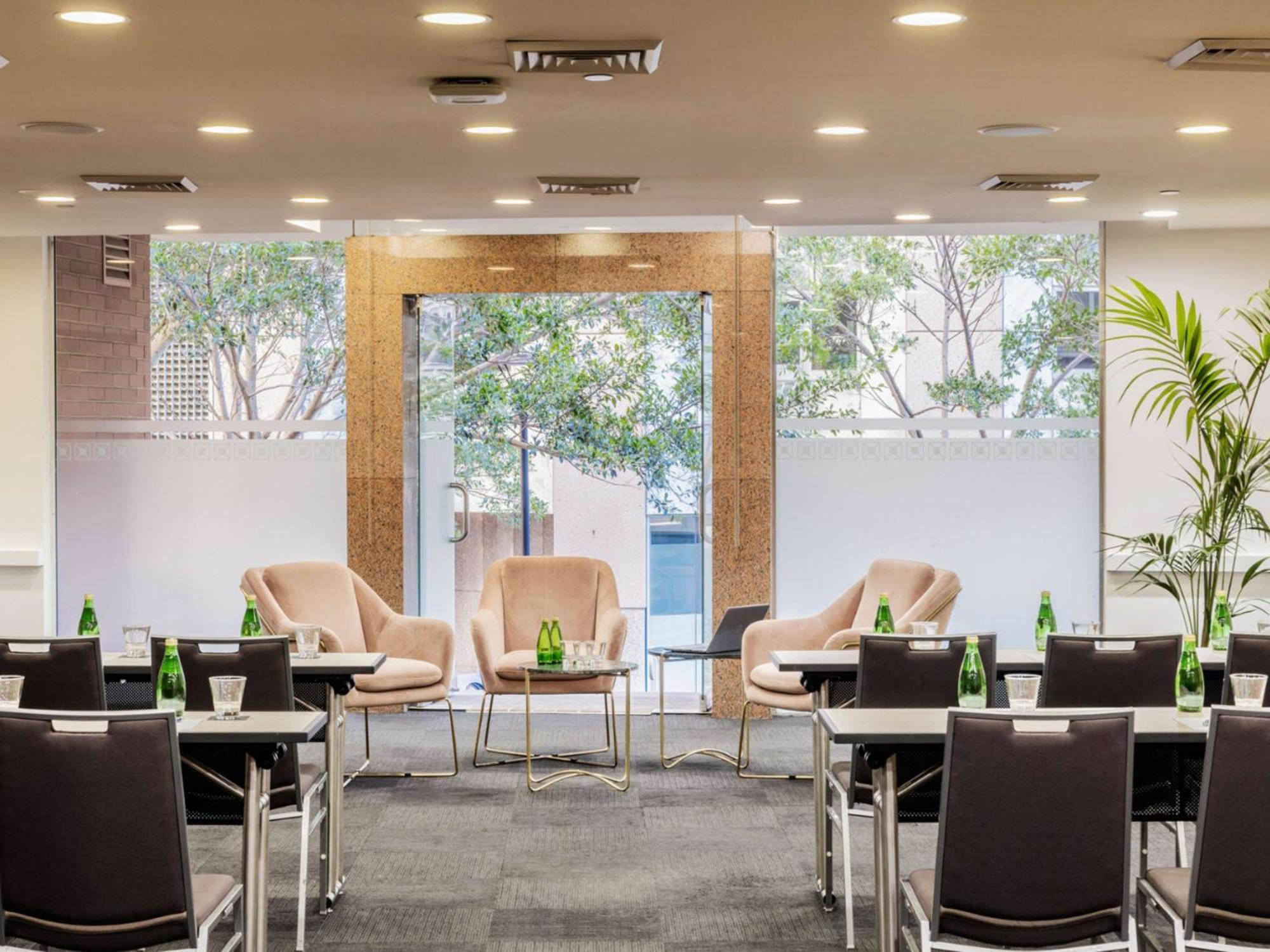 The Sebel Quay West Suites Sidney Dış mekan fotoğraf Meeting room